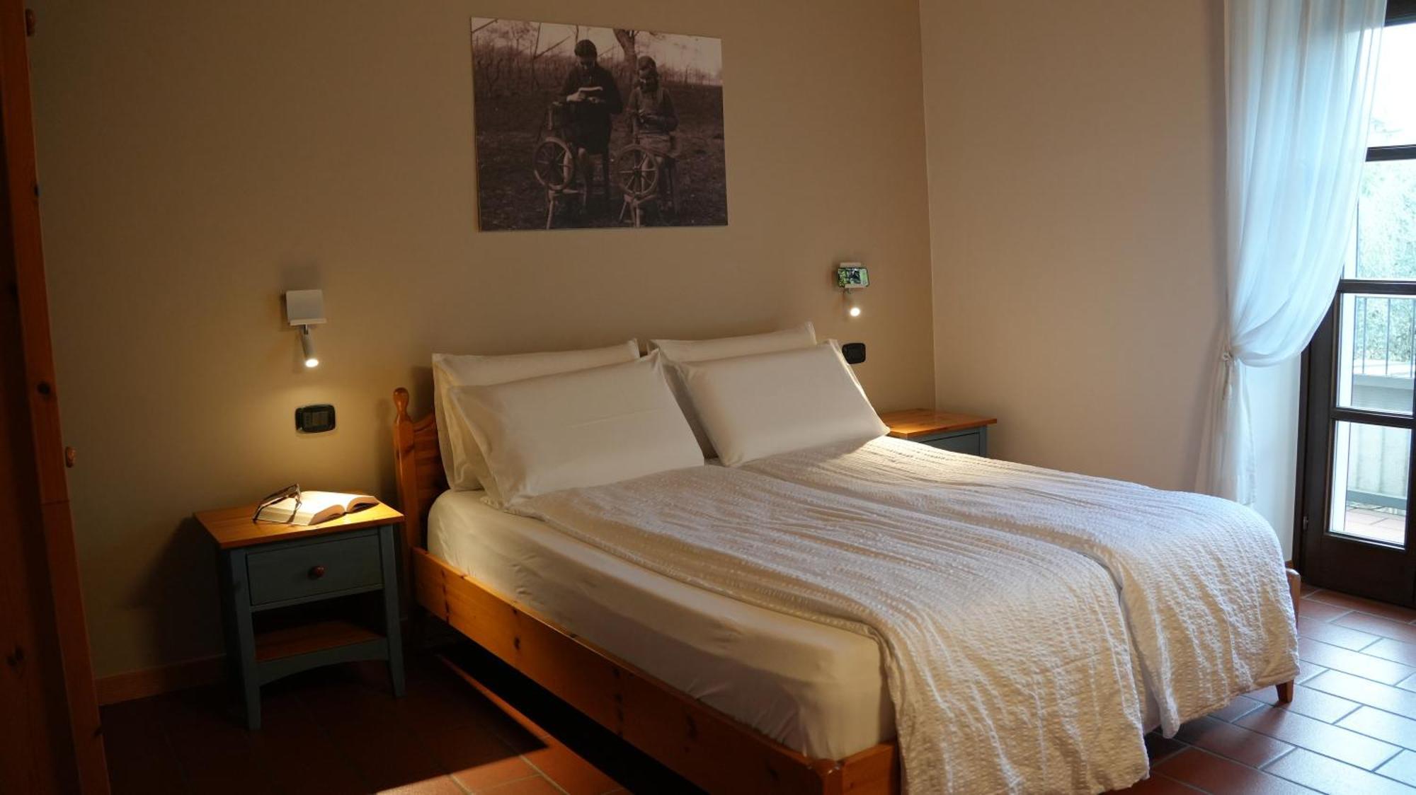 Residence La Colombera Riva del Garda Szoba fotó